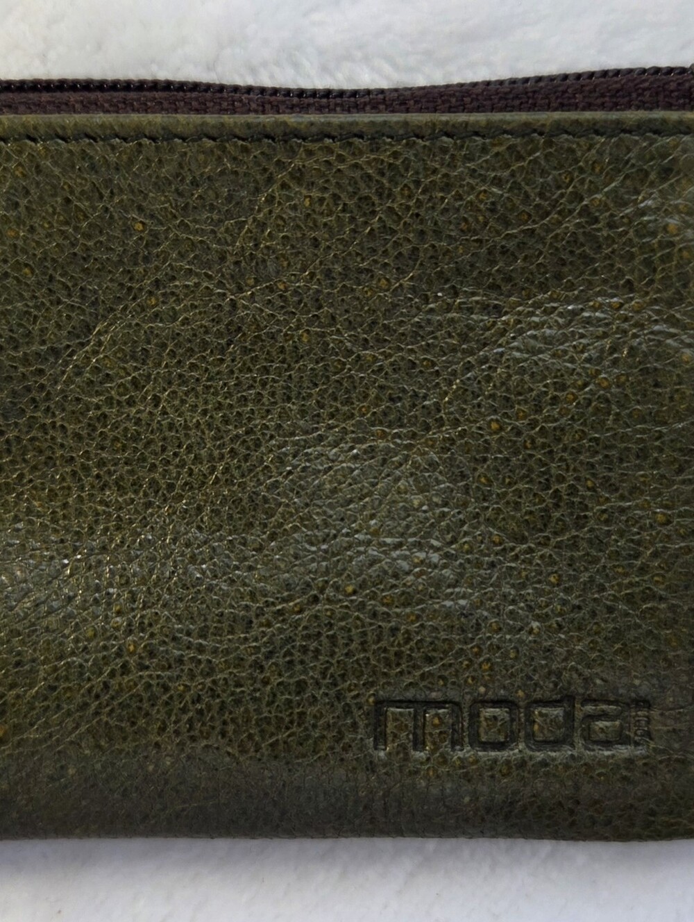 Moda Spana Minimalist Leather Coin Zip Pouch Olive Green Leather EUC